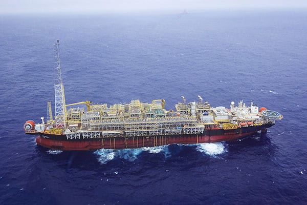 O FPSO Cidade de Mangaratiba produziu 129,4 mil barris por dia e 7 milhões de m3/dia de gás natural no campo de Lula, no pré-sal da Bacia de Santos