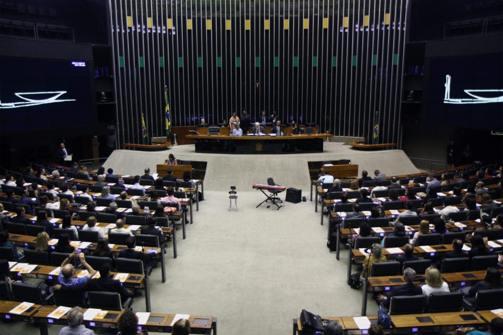 Oposição tenta impedir votação da MP do Repetro