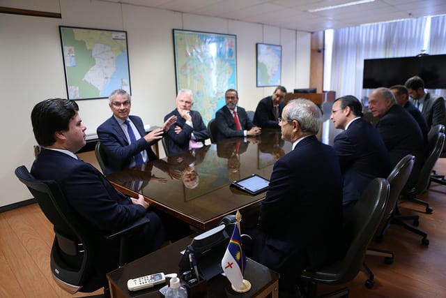 Reunião entre o ministro de Minas e Energia, Fernando Coelho Filho, e representantes do IBP - Foto: Saulo Cruz/MME