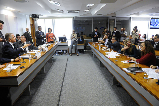 Comissão Mista da Medida Provisória nº 814, de 2017, que trata sobre a privatização da Eletrobras, realiza reunião para apreciação de relatório. Foto: Marcos Oliveira/Agência Senado