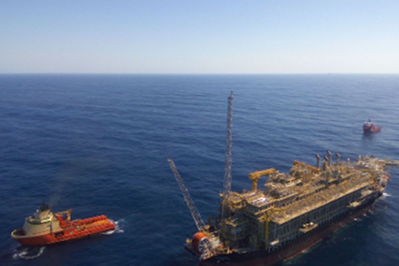 O FPSO Campos dos Goytacazes está no campo de Tartaruga Verde desde maio. Foto: Cortesia Ibama