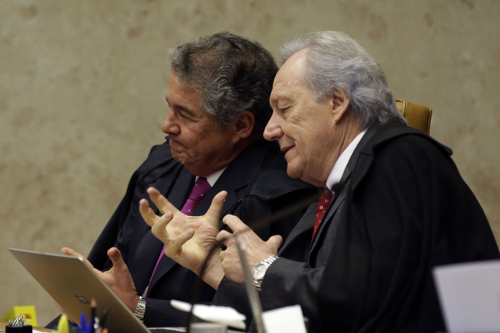 O plenário do Supremo Tribunal Federal (STF) retoma o julgamento de ação direta de inconstitucionalidade (ADI) sobre proibição de programas com sátiras a candidatos. Na foto, os ministros, Marco Aurélio Mello e Ricardo Lewandowski .