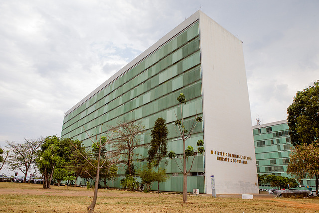 EIA discute gás natural em Brasília