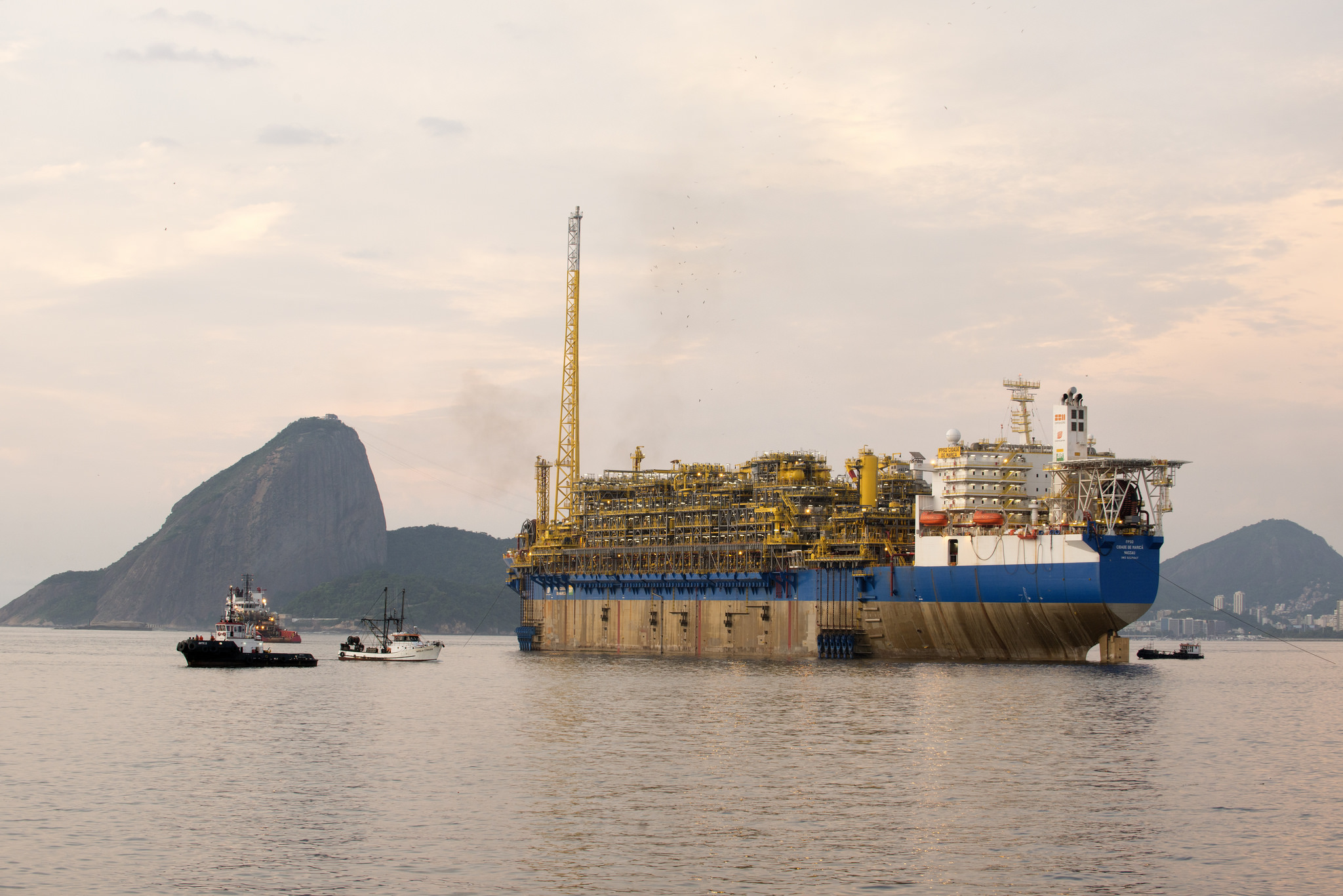 FPSO Cidade de Maricá segue liderando a produção. Veja o Top 10 das plataformas no Brasil