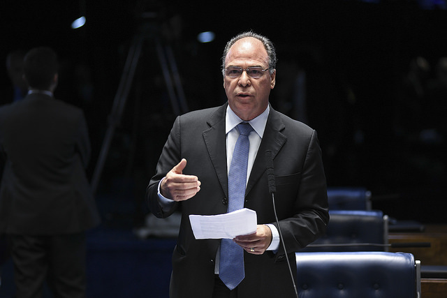 Senador Fernando Bezerra Coelho (MDB/PE), em pronunciamento, à bancada (Foto: Jefferson Rudy/Agência Senado)