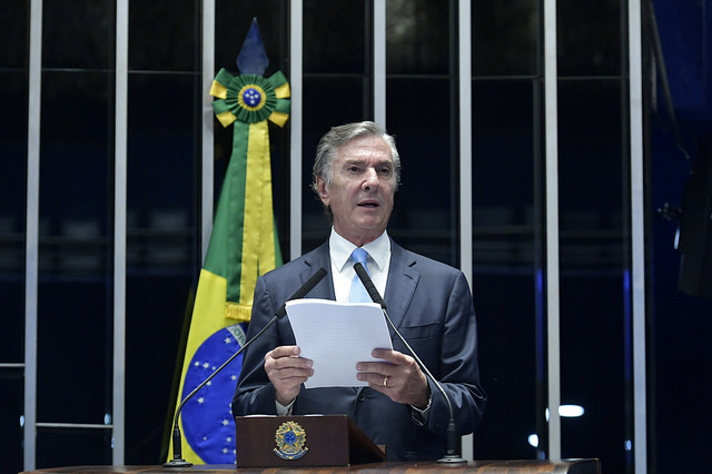 O senador Fernando Collor (PTC/AL), autor do projeto que cria os leilões de eólicas offshore / Foto: Agência Senado