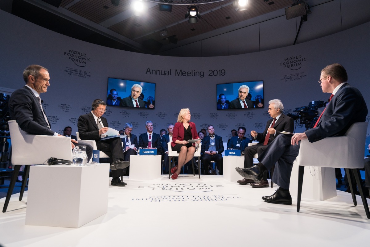 Jean-Pascal Tricoire, Chairman and Chief Executive Officer, Schneider Electric, France, Zhang Jianhua, Minister of Energy of the People's Republic of China, Katherine Hamilton, Director, Project for Clean Energy and Innovation, USA, Fatih Birol, Executive Director, International Energy Agency, Paris and Iain Conn, Group Chief Executive, Centrica, United Kingdom capture during the Session "Strategic Outlook on Energy" at the Annual Meeting 2019 of the World Economic Forum in Davos, January 22, 2019. Congress Centre - Aspen1.Copyright by World Economic Forum / Sikarin Fon Thanachaiary