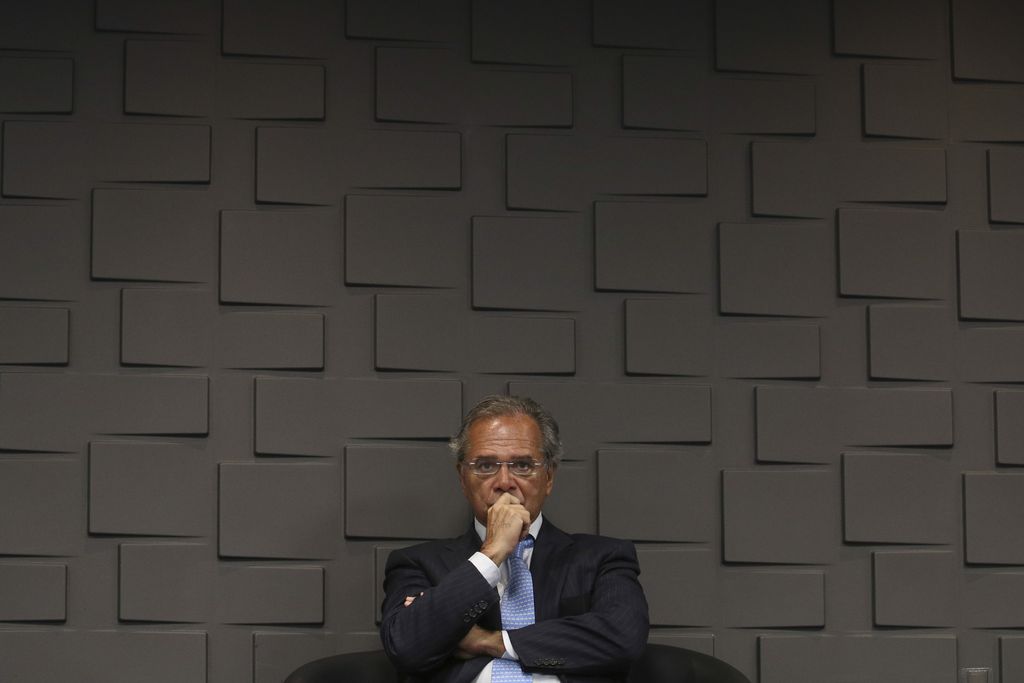 O ministro da Economia, Paulo Guedes , durante a cerimônia de transmissão do cargo do novo presidente do Banco do Brasil, Rubem Novaes. Foto: Fabio Rodrigues Pozzebom/Agência Brasil