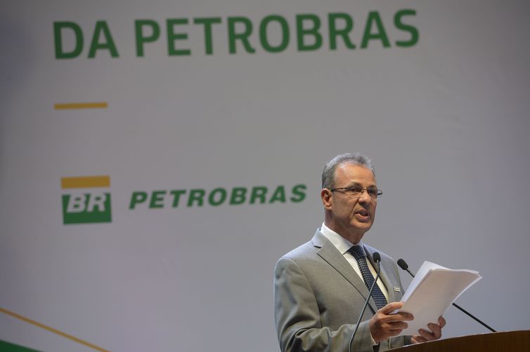 O ministro de Minas e Energia, almirante Bento Costa Lima Leite, durante posse do novo presidente da Petrobras, Roberto Castello Branco, no Rio de Janeiro. Foto:  Fernando Frazão/Agência Brasil