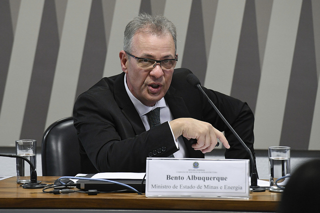 O ministro de Minas e Energia Bento Albuquerque em audiência pública no Senado / Foto: Agência Senado