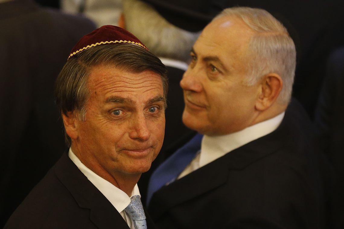 O presidente Jair Bolsonaro e o primeiro-ministro de Israel, Benjamin Netanyahu, visitam a  sinagoga em Copacabana / Foto: EBC