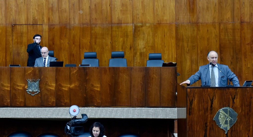 PEC que libera privatização das estatais gaúchas de energia sem plebiscito pode ser votada amanhã