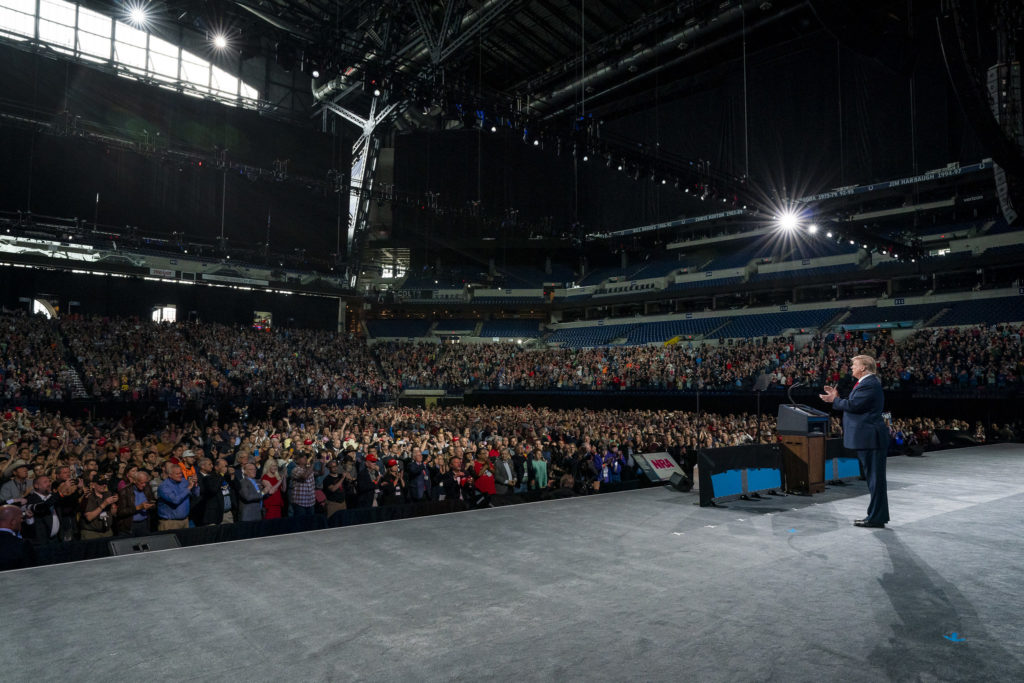 (Official White House Photo by Tia Dufour)