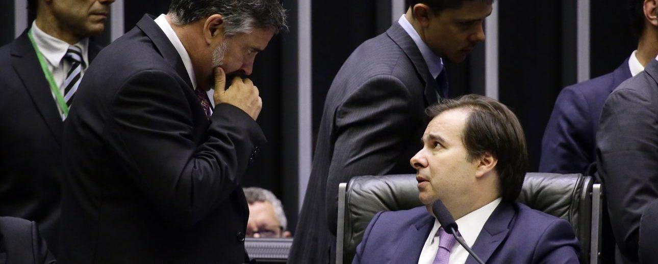 Ordem do dia para discussão e votação de diversos projetos. Presidente da Câmara, dep. Rodrigo Maia (DEM-RJ)