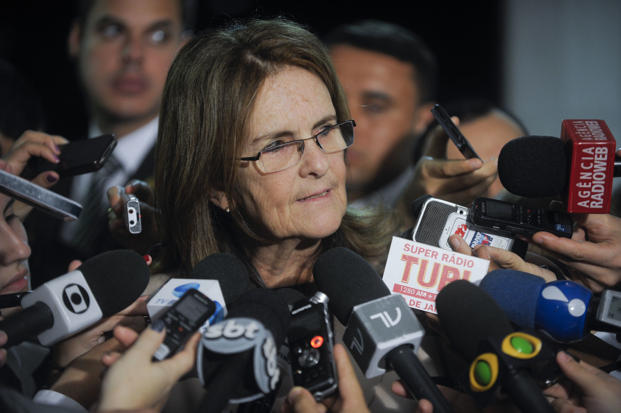 Ex-presidente da Petrobras, Graça Foster concede entrevista após participar de sessão do Congresso em comemoração aos 60 anos da empresa Foto: Marcos Oliveira/Agência Senado