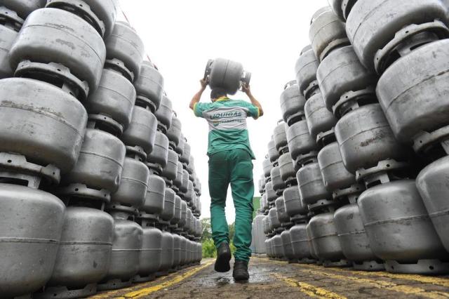 Venda da Liquigás depende de acordo para controle de concentração de mercado, indica o Cade