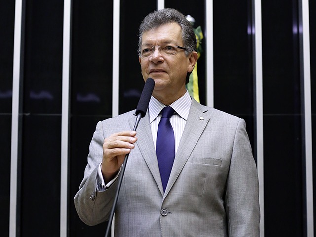 Laercio Oliveira tenta emenda na PEC da reforma tributária para garantir que combustíveis paguem tributos em fase única / Foto: Agência Câmara