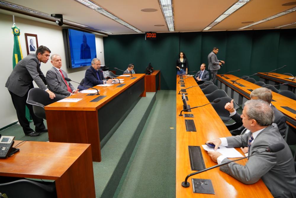 Audiência Pública - Tema: Contratações de operações de crédito para os Estados e Municípios do Nordeste. Dep. Iran Gonçalves (PSB - GO). Foto: Pablo Valadares/Câmara dos Deputados