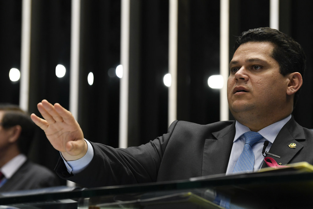 Plenário do Senado Federal durante sessão deliberativa ordinária. Ordem do dia.rrEm pronunciamento, à mesa, presidente do Senado, senador Davi Alcolumbre (DEM-AP).rrFoto: Jefferson Rudy/Agência Senado