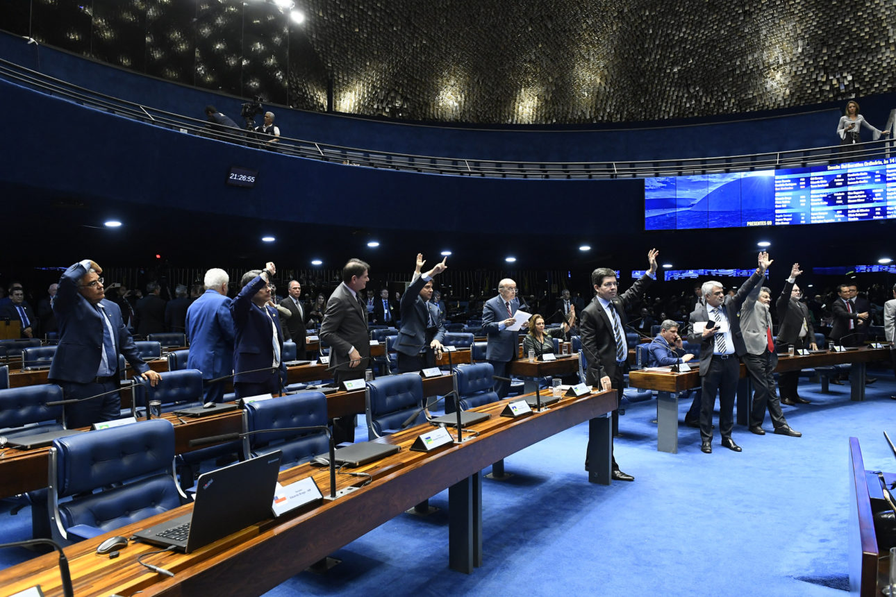 Plenário do Senado Federal durante sessão deliberativa ordinária. Ordem do dia. rrParticipam: rsenador Alessandro Vieira (Cidadania-SE); rsenador Cid Gomes (PDT-CE); rsenador Eduardo Girão (Podemos-CE); rsenador Humberto Costa (PT-PE); rsenador Jean Paul Prates (PT-RN); rsenador José Serra (PSDB-SP); rsenador Otto Alencar (PSD-BA); rsenador Paulo Rocha (PT-PA); rsenador Randolfe Rodrigues (Rede-AP); rsenador Reguffe (Podemos-DF).rrFoto: Roque de Sá/Agência Senado