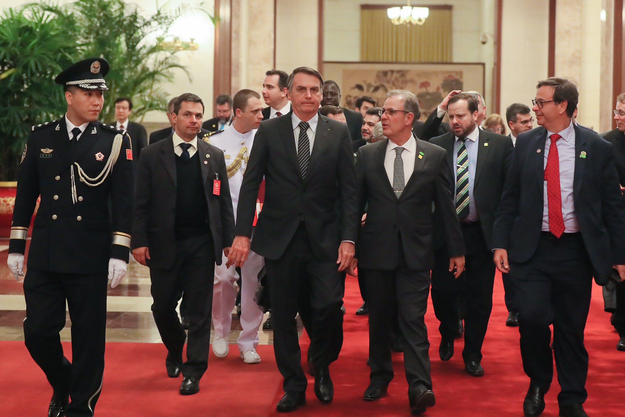 (Pequim - China, 25/10/2019) Presidente da República, Jair Bolsonaro e delegação brasileira, retornam ao Hotel St. Regis.rFoto: Isac Nóbrega/PR