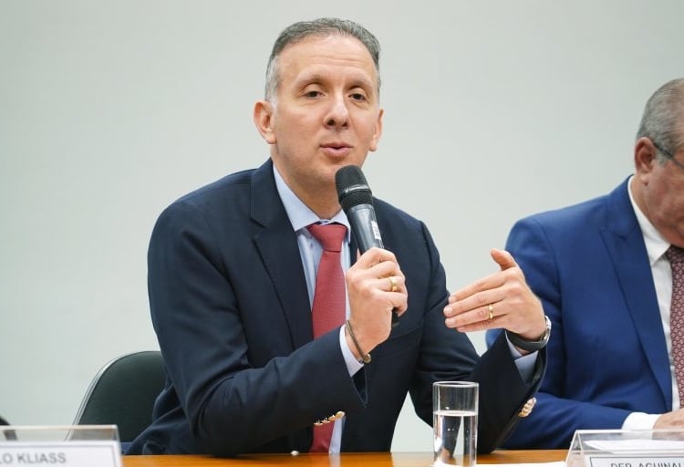 Relator diz que reforma tributária deve considerar a preservação do meio ambiente. Na imagem: Deputado Aguinaldo Ribeiro, relator da reforma tributária: "Meio ambiente é uma riqueza" (Foto: Câmara dos Deputados)