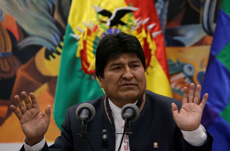 Evo Morales convoca novas eleições na Bolívia