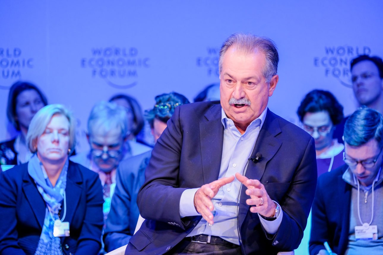 Andrew N. Liveris, da  Saudi Aramco, Saudi Arabia, durante o painel Green Growth Equation, no Fórum Econômico Mundial, em Davos. Foto Forum Ecnômico Mundial/Walter Duerst