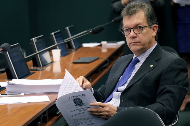 Relator da Lei do Gás acredita em aprovação do texto até o dia 19 "no máximo"