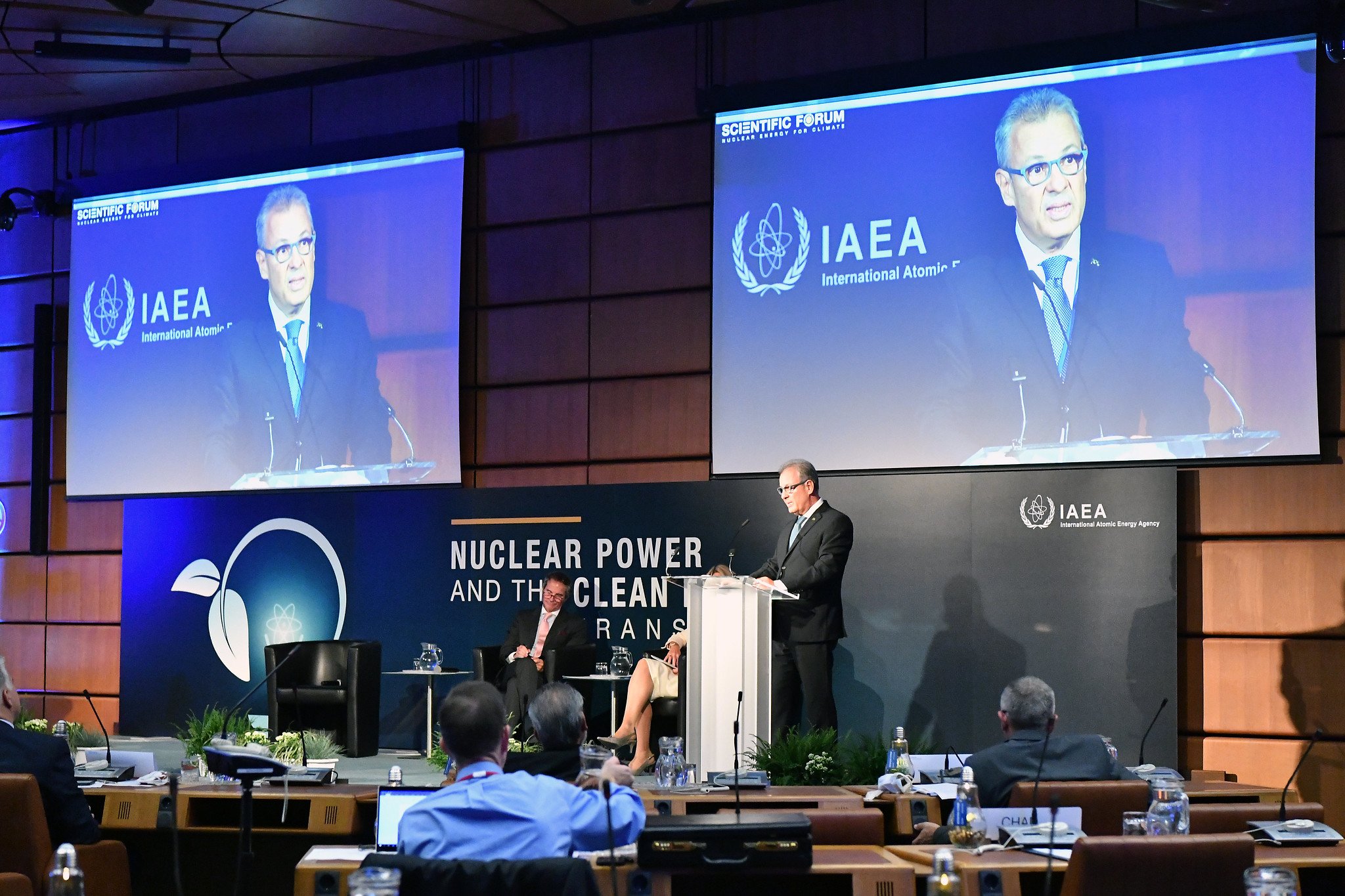 Bento Albuquerque em evento internacional do setor nuclear – governo prepara criação da Autoridade Nacional de Segurança Nuclear