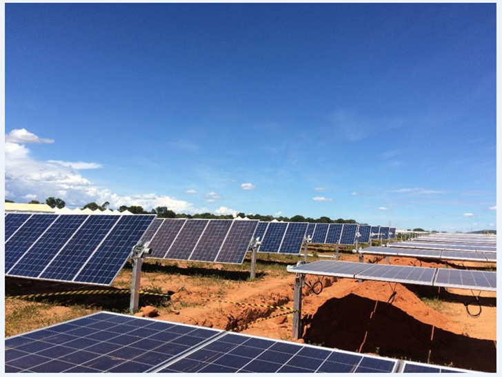 Furnas contrata energia de 15 usinas solares em primeiro leilão no mercado livre