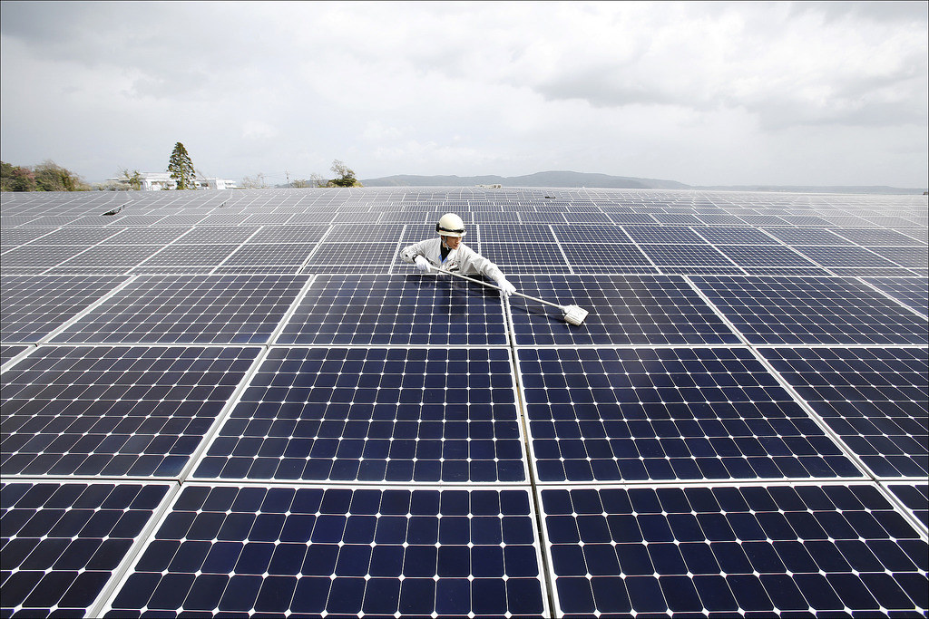 Solar panels field in the city of Nanao, Ishikawa Prefecture, Japan

Champs de panneaux solaires de la ville de Nanao (préfecture Ishikawa), au Japon

 

Credits: PIERRE-OLIVIER / Capa Pictures / Total

capapictures-site@capatv.com