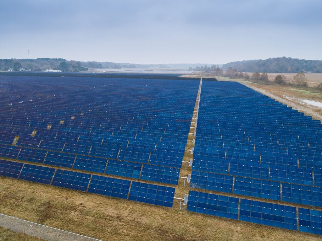 Aerial view of the Silicon Ranch Solar Farm.Tennessee USA using a DJI Phantom 4 Pro drone. This solar farm in Selmer, Tennessee generates 30 MWdc (megawatt direct current), enough to power 4,000 homes. 2018