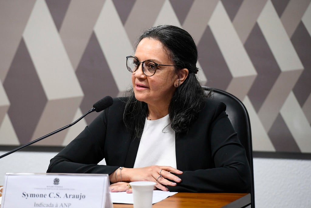 Symone Araújo é nomeada diretora da ANP