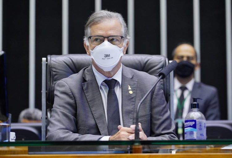 Deputado Joaquim Passarinho em sessão na Câmara dos Deputados. Foto por Pablo Valadares, Câmara dos Deputados