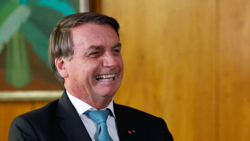 Bolsonaro diz que não dá para garantir que não haverá apagão