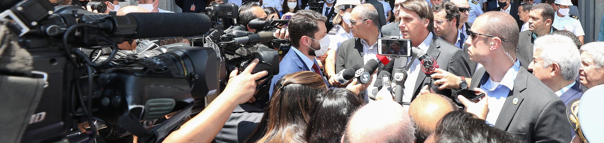 21/10/2020 Visita às instalações do Centro Tecnológico da Marinha (CTMSP)
(Iperó - SP, 21/10/2020) Presidente da República, Jair Bolsonaro durante entrevista coletiva.

Foto: Marcos Corrêa/PR