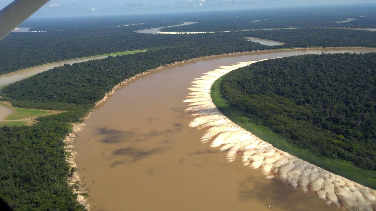 Investimentos da Eneva devem incluir compra do Polo Bahia Terra, da Petrobras na BA, e monetização de Juruá com produção de fertilizantes. Na imagem, rio Juruá, no município de Eirunepé, no Amazonas