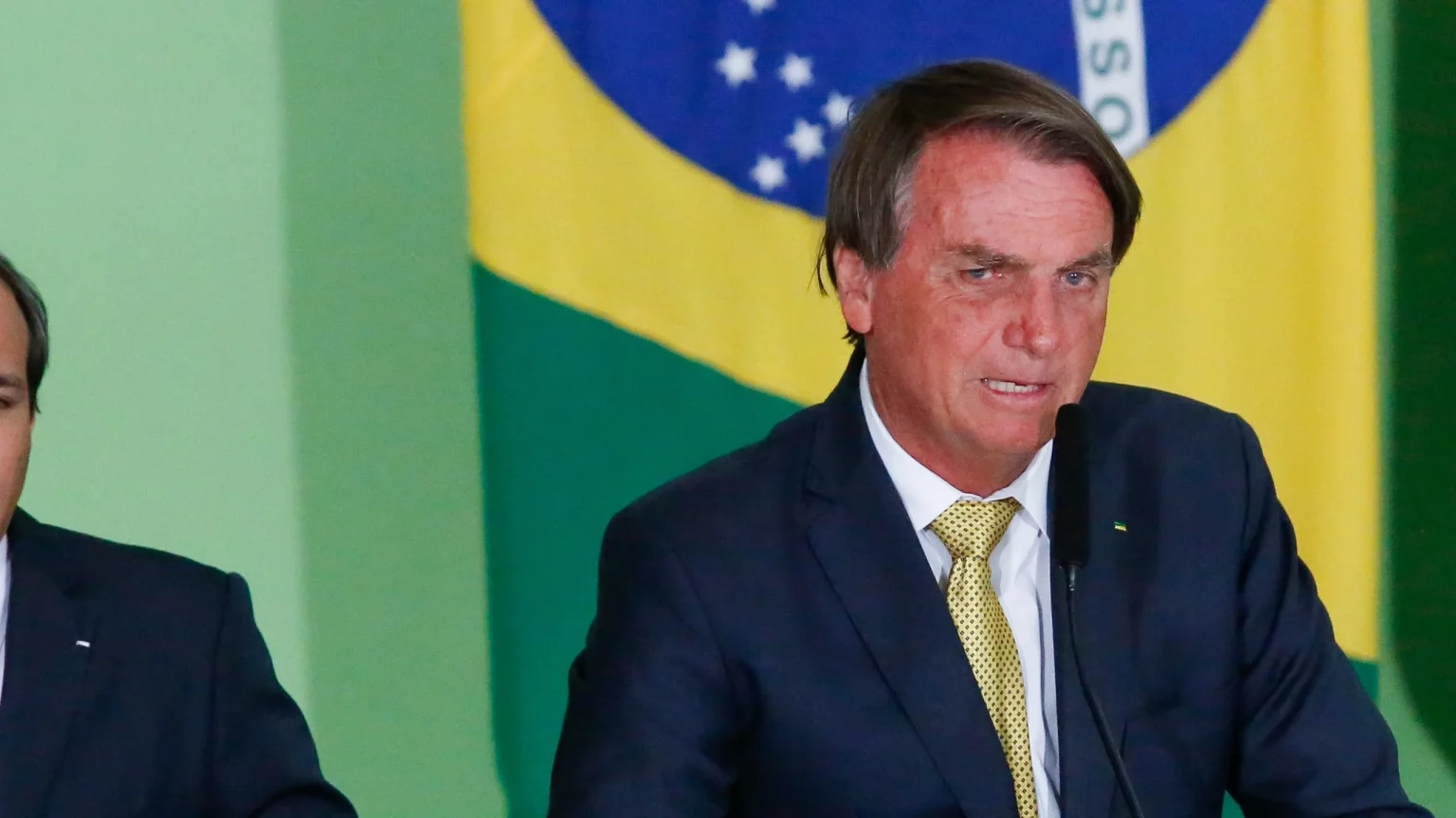 Petrobras aumenta diesel em 14,25% e gasolina em 5,2% nas refinarias. Na imagem, Jair Bolsonaro durante cerimônia alusiva ao Dia Mundial de Doenças Raras_Foto Anderson Riedel-PR