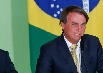 Petrobras aumenta diesel em 14,25% e gasolina em 5,2% nas refinarias. Na imagem, Jair Bolsonaro durante cerimônia alusiva ao Dia Mundial de Doenças Raras_Foto Anderson Riedel-PR