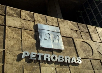 Justiça do Rio nega recursos da Petrobras para liberar venda de Polo Bahia Terra. Na imagem, sede da Petrobras no Rio de Janeiro