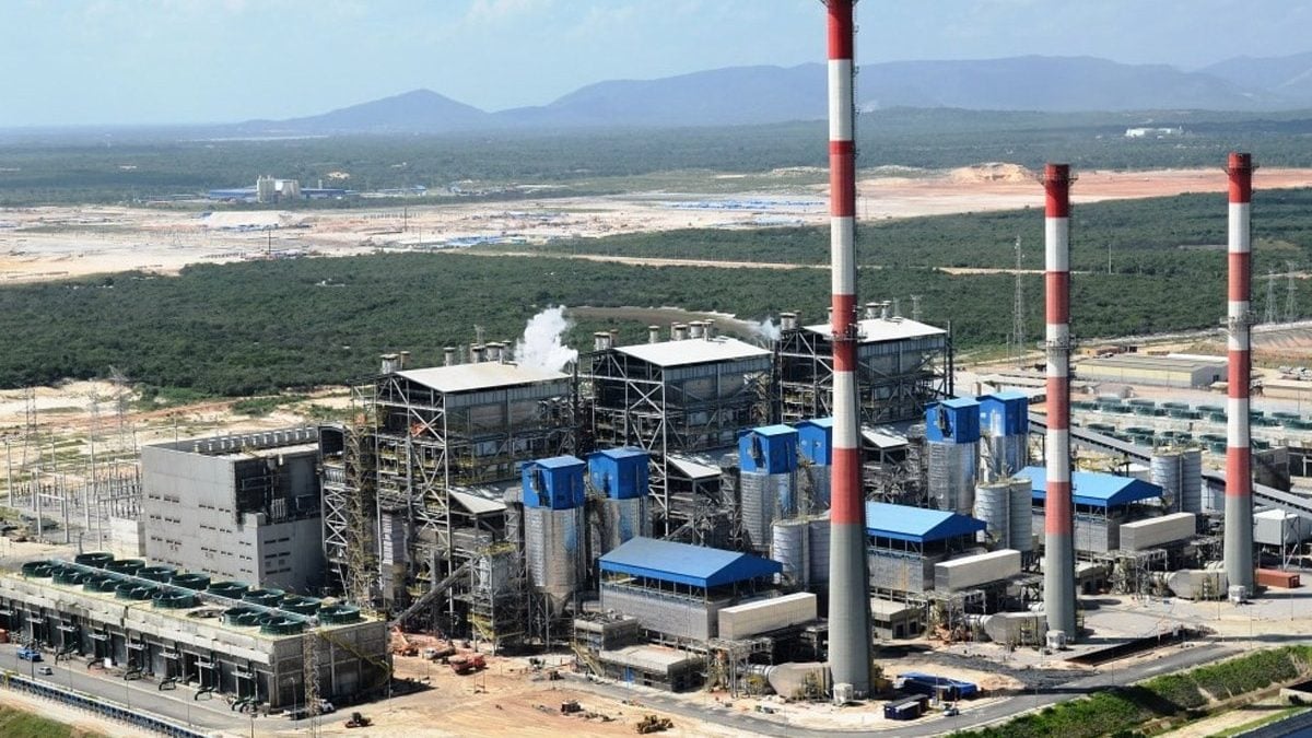 Geração a gás precisa ser eliminada até 2045 para limitar o aquecimento a 1,5°C, diz relatório. Na imagem, termelétrica Portocem, no Complexo do Pecém/CE (Foto: Divulgação)