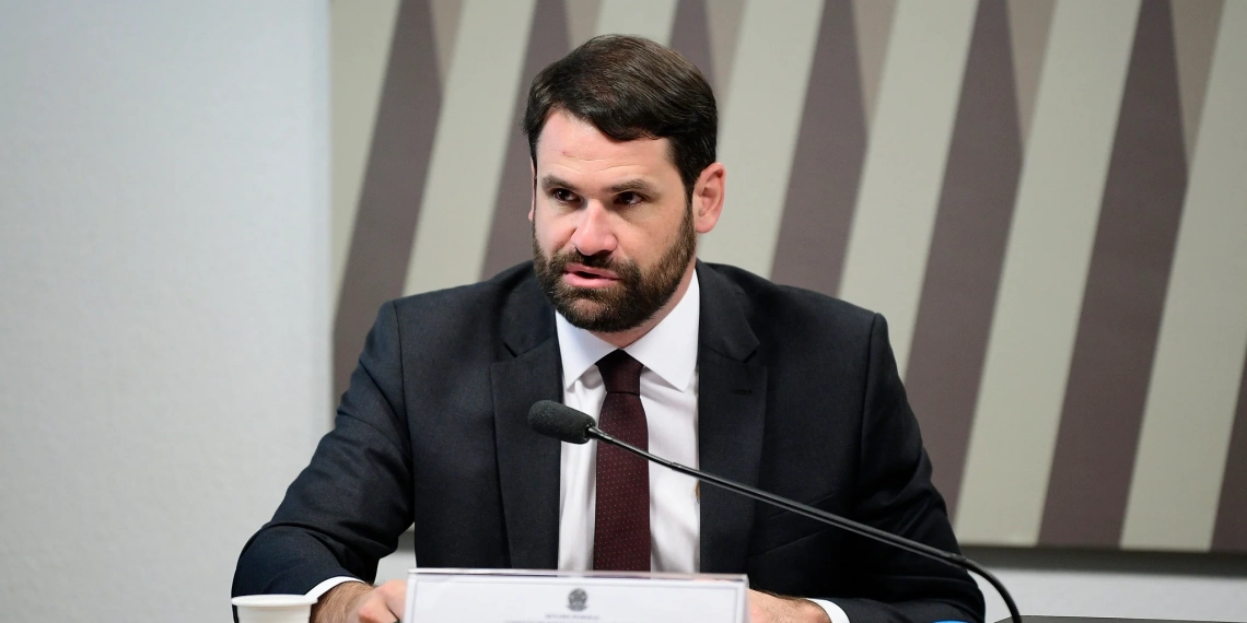 ATGás processa diretor da ANP, Fernando Moura [na foto], contra acordo pelo gasoduto Subida da Serra, da Comgás (Foto: Pedro França/Agência Senado)