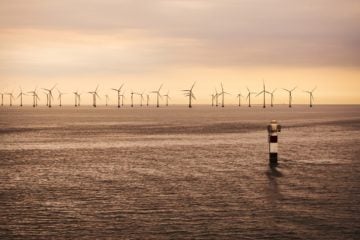 Espírito Santo lança atlas para entrar na rota das eólicas offshore. Na imagem, turbinas eólicas em alto mar (Foto: Norbert Pietsch/Pixabay)