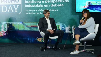 Bernardo Perseke (GNA) e Verônica Coelho (Equinor) durante participação no Prumo Day (Foto: Steferson Faria/agência epbr)