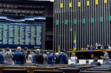 Jabutis da MP 1118: o presente de grego para os consumidores de energia. Na imagem, senadores e deputados em sessão do Congresso (Foto: Waldemir Barreto/Agência Senado)