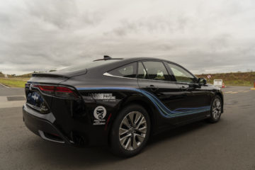 Hidrogênio verde mais barato que gasolina? Na imagem, sedã 'Mirai', da Toyota, movido 100% a hidrogênio (Foto: Divulgação)