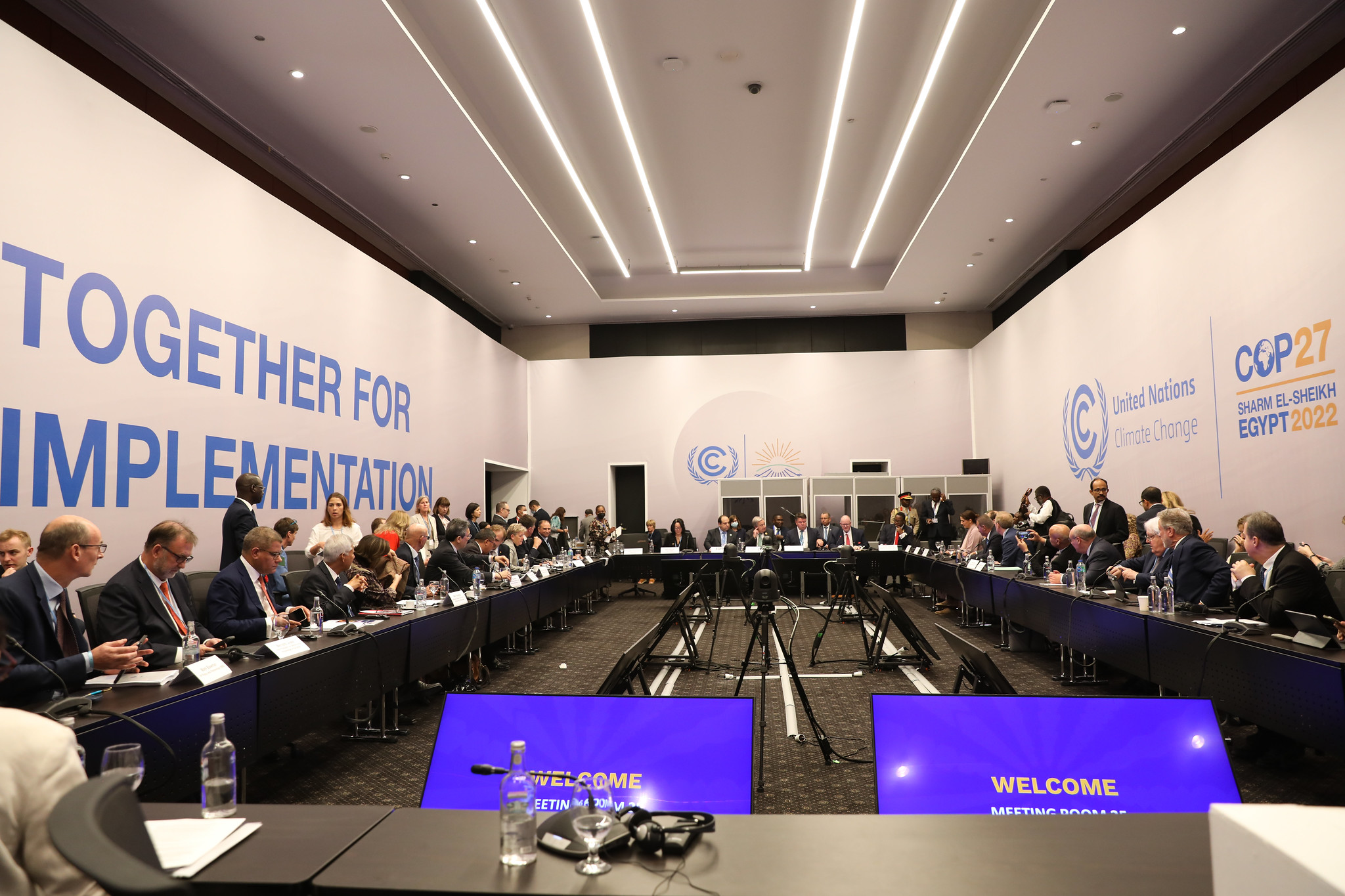 COP27 e a esperança de passar da promessa à prática. Na imagem: Reunião de líderes durante a COP27 (Foto: Kiara Worth/UNFCCC)