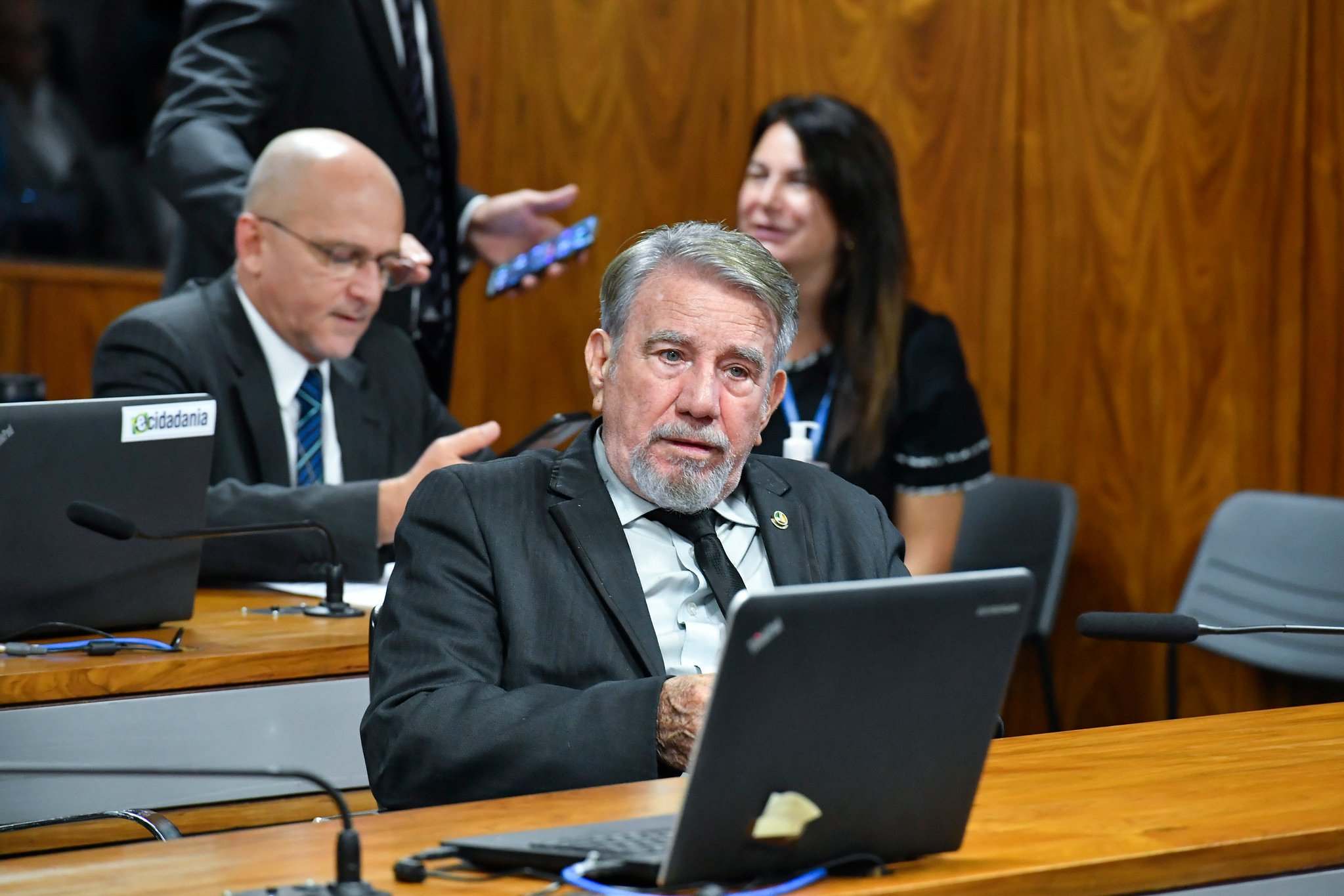 Bancada do agro adia regulamentação do mercado brasileiro de carbono. Na imagem: Senador Guaracy Silveira durante reunião da Comissão de Transparência, Governança, Fiscalização e Controle e Defesa do Consumidor (Foto: Waldemir Barreto/Agência Senado)