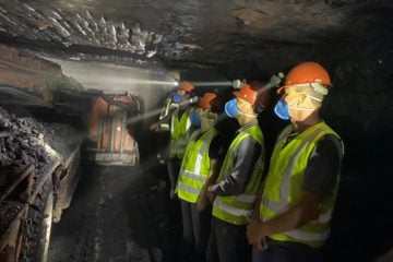 O capital humano e o mundo de baixo carbono. Na imagem: estudantes da UniSatc visitam subsolo da Unidade de Extração Mina 101 da Rio Deserto (Foto: Divulgação)